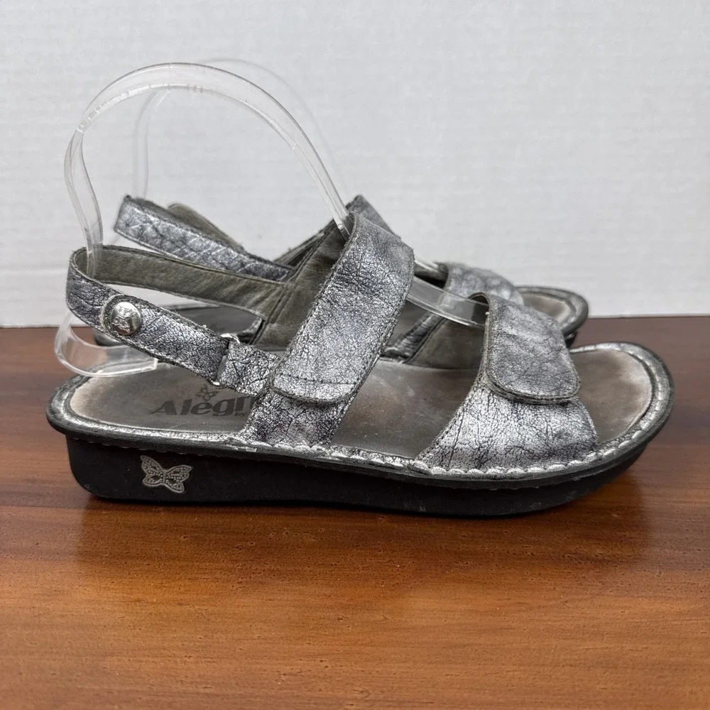 Women's Alegria Verona Pewter Crackled Leather Sandals Size 6 - Picture 9 of 11